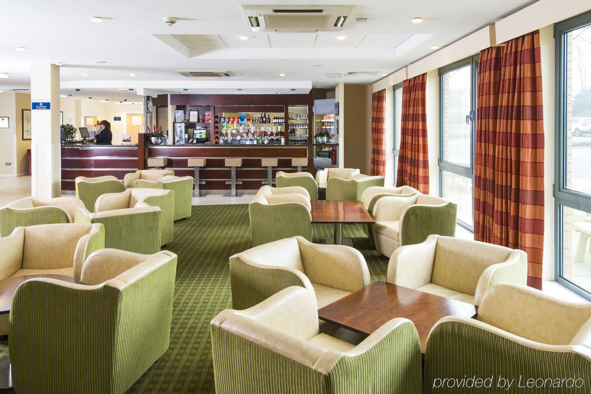 Holiday Inn Express Dunfermline By Ihg Ngoại thất bức ảnh