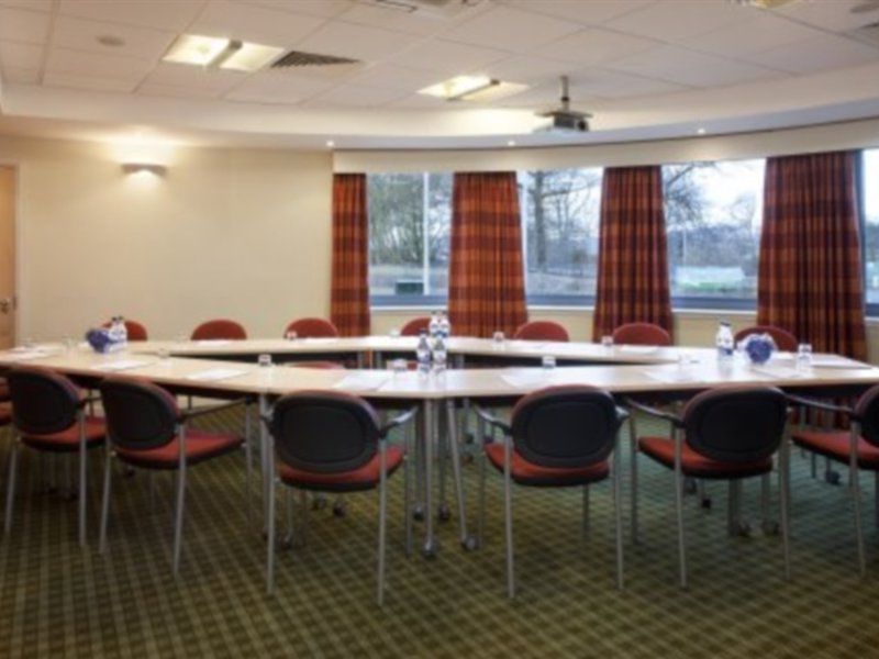 Holiday Inn Express Dunfermline By Ihg Ngoại thất bức ảnh